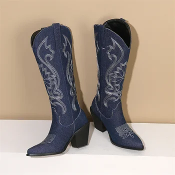 Джинсовые женские ботинки 2023 года, роскошные зимние туфли на высоком каблуке с вышивкой в национальном стиле, ковбойские сапоги из телячьей кожи в западном стиле, Размер 43, Прямая поставка